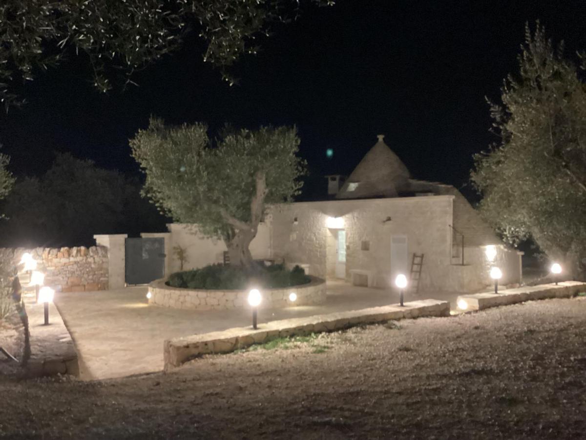 Trullo Dell' Edera Con Piscina Privata Apartment Alberobello Exterior photo