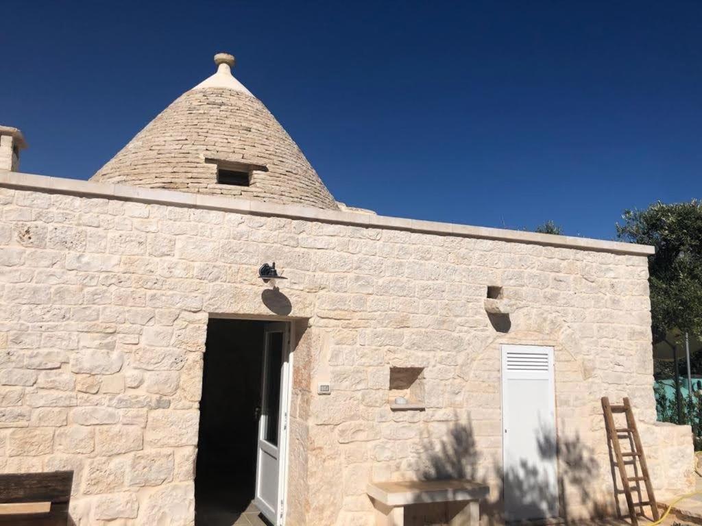 Trullo Dell' Edera Con Piscina Privata Apartment Alberobello Exterior photo